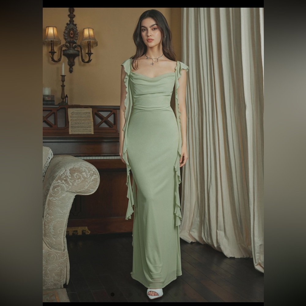 MESH RUFFLE HEM MAXI DRESS IN LIGHT GREEN